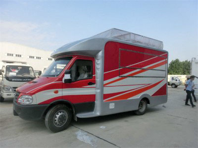 廂長(zhǎng)4.1米依維柯 餐車